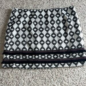 Merona Aztec black white tassel mini skirt size 18